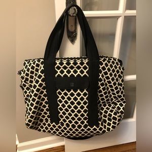 LILL 1154 black and cream quilted bag with strap